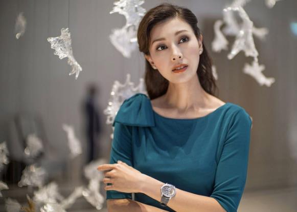 别开生面的优雅气质：Audemars Piguet Millenary千禧女装系列（图）