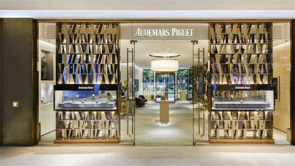 爱彼手表进水了处理技巧