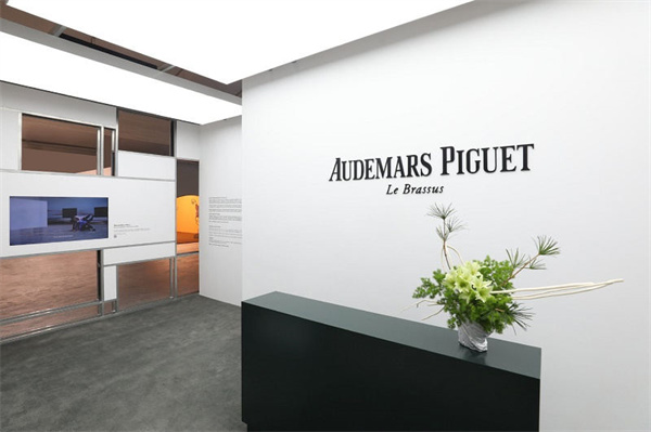 爱彼手表表蒙子坏了是什么原因 爱彼手表表蒙子坏了是什么原因