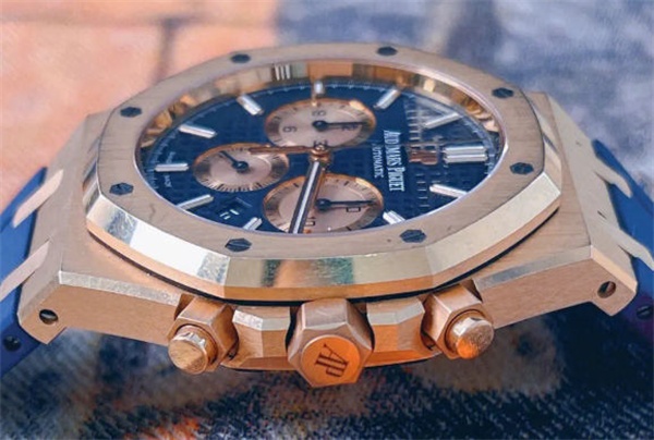 爱彼腕表表带掉色解决办法盘点 爱彼腕表表带掉色解决办法盘点