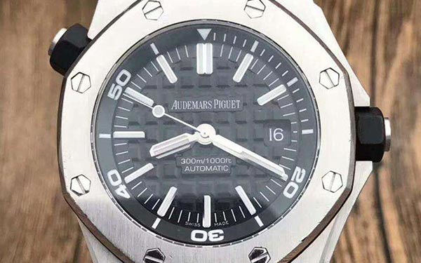 爱彼手表表盘生锈解决技巧